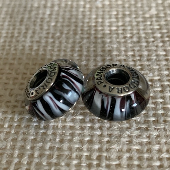 Pandora Murano Glass Charms in black and white - Picture 4 of 7